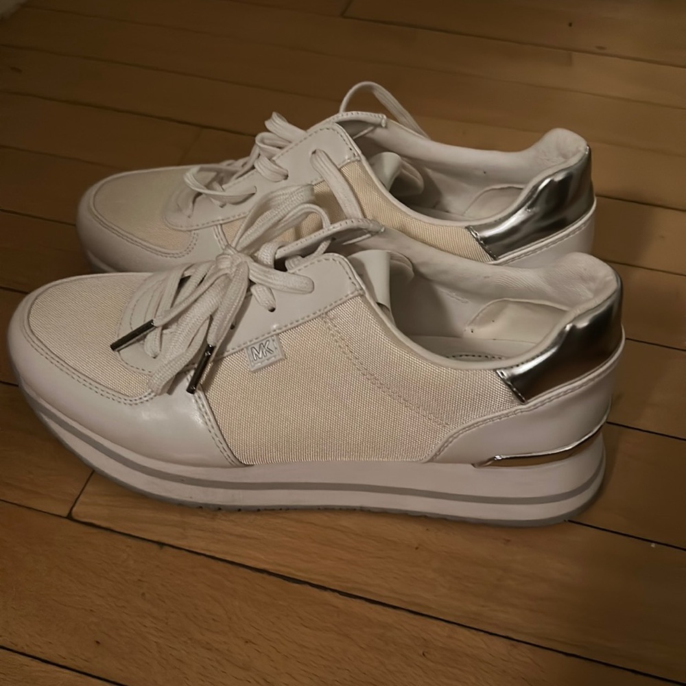 Michael Kors sneakers size 7